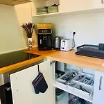 Golden Dome Skyline Retreat Modern 2br In 1 Center With King Bed And Museum View * プラハ