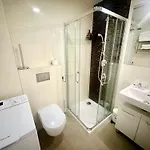 Golden Dome Skyline Retreat Modern 2br In 1 Center With King Bed And Museum View アパート *