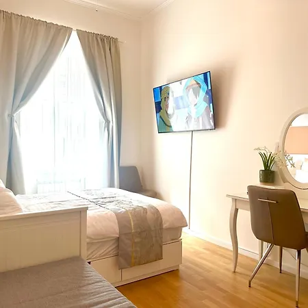 Apartmán Golden Dome Skyline Retreat Modern 2br In 1 Center With King Bed And Museum View Praha