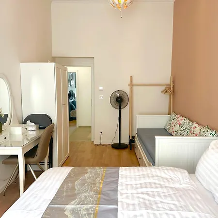 Golden Dome Skyline Retreat Modern 2br In 1 Center With King Bed And Museum View *